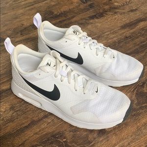 womens nike air max tavas